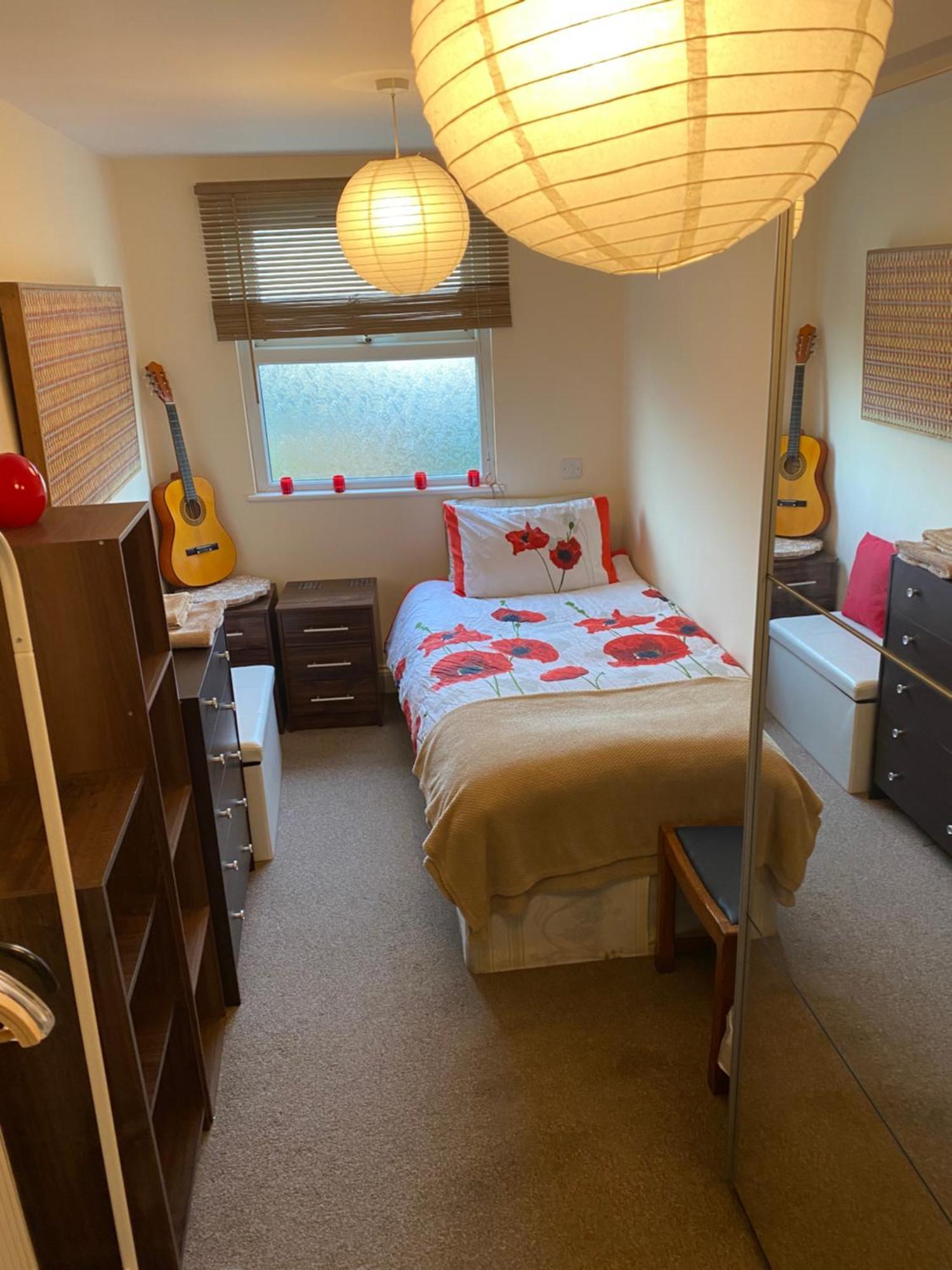 35 Mins To Central London. 3 Bedrooms. 2 Bathrooms With Garden Dış mekan fotoğraf